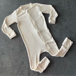 Stainf Baby Ribbed Zipper Footed Bamboo Romper - Cream 18/24 months